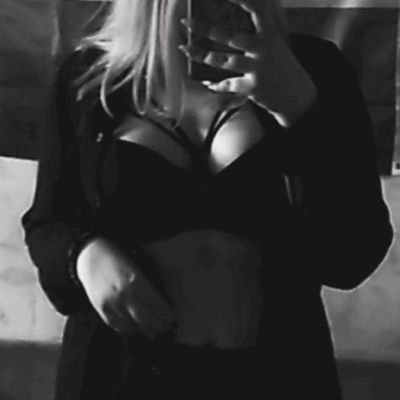 dumbheadsilly's profile picture. суки привет я на голову ебаный.
