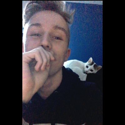 josedoa62's profile picture. 🪐🎮🍉