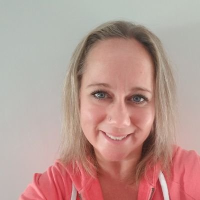 snowygirl389's profile picture. Mother of 3, Banker, Dancer 💃, Volleyball Player 🏐, 🇨🇦