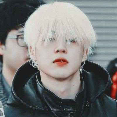 NOBE (n.) คิดหนักเป็นได้เเค่พี่น้อง

𝔻𝕄 : 𝟛𝟞𝟝/𝟚𝟜🐝
