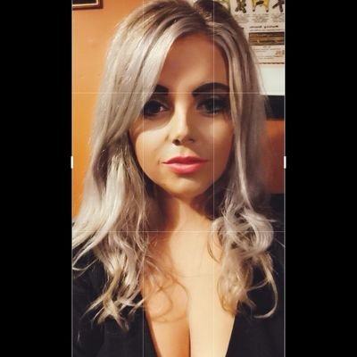 KatieHe41066086's profile picture. 