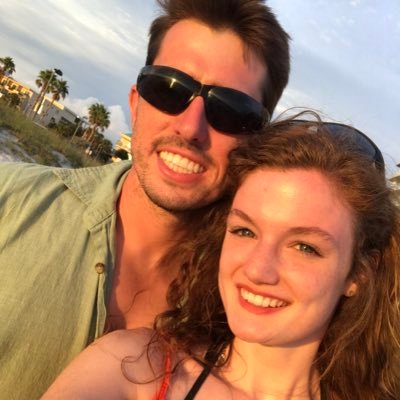 hannahh2os's profile picture. poppin champagne, livin my life 🍾
