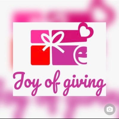 Gift giving made easy😊🤗 Gift baskets and gift boxes🧺 Baloons 🎈 Cakes 🎂 Cupcakes🧁 Platters 🧆. For ALL occasions We deliver 🚗😊