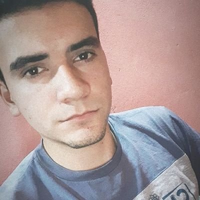 MarcosR54695021's profile picture. Jamás permitas que mentes pequeñas te convenzan de que tus sueños son demasiados grandes para ti❤