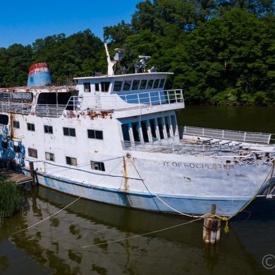 Rochester’s seagoing welcome wagon. No pronouns, no Ukrainian flags. For all the morons with no sense of humor I’m not really a boat and Rochester is a dump.