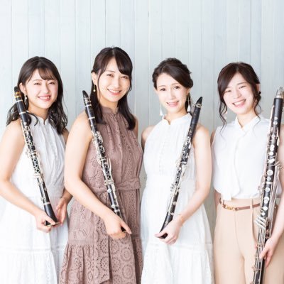 吉田佐和子@sawaclarinet,若林愛@MegumiColorful,大川遥@ha1215ruru, 三浦こと美@kotoclarinetの4人による、クラリネットを演奏する楽しさ・仲間と音楽を奏でる喜びを伝えることを目的に結成されたアンサンブル🌷ザ・クラリネットvol.72から連載スタート✨