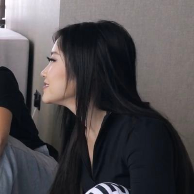 jkylesvibe's profile picture. heyosh means safe place