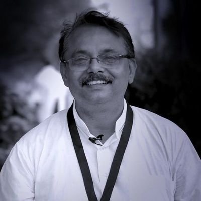 UmeshCEO's profile picture. An ITS Officer, Father of two lovely daughters, Husband, Son, Novelist ,Story teller, Kriya yogi , Motivational speaker & ex CEO. @KalpanaTalkies