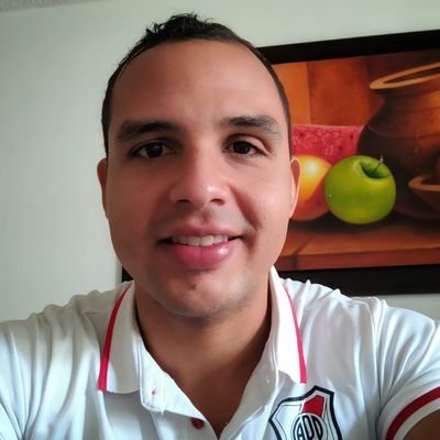 Nacido en La Guajira, criado en Valledupar y a día de hoy residiendo en B/manga.

Fútbol y Baloncesto en general por aquí.

Junior, River y Golden Warriors 🔥♥