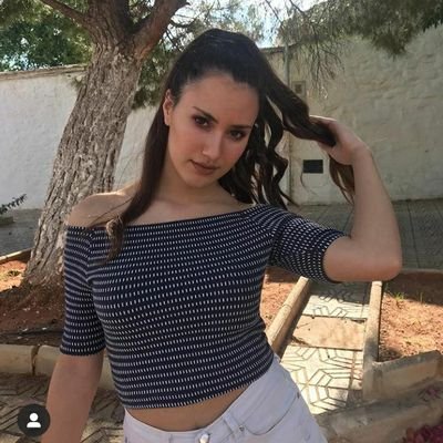 MacarenaPerdig4's profile picture. @_faarruu_👫❤
@arianagrande ⚡
•| just keep breathin ⛅