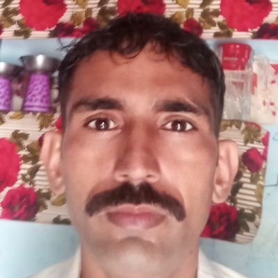 Khadamh48613259's profile picture. 