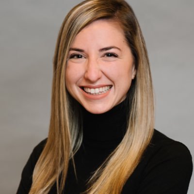 Dermatology resident @UCSF | Alum of @HarvardMed, @HarvardHBS, and @Stanford | she/her