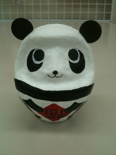 38blue's profile picture. 東京は台東区にあるパッケージ（包装）の会社を経営し、ショッパーなどを制作するのにトレンドやマーケティングに興味津々　他社が考えないような商品を発想・開発することが大好き　デザインにも興味あり　アイコンのパンダは達磨に描いた｢ぱんだるま｣、当社のオリジナルです　Wine（特にコスパの高い赤）大好き　ゴルフも好き 　　　