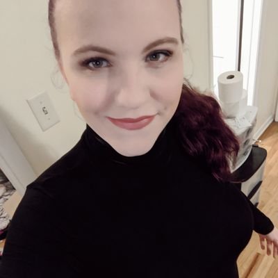 richeleelaineox's profile picture. #disneylife
#momlife
#kpop
#Noona