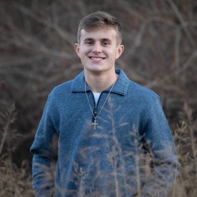 KU 2024. Behind every successful man there’s a lot of unsuccessful years! Insta - Braden.chavez3