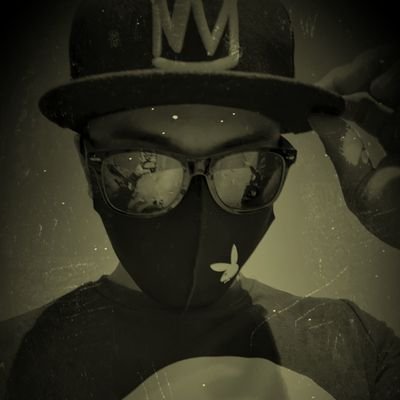IzMikyo's profile picture. ☮Im Not Famous Im Recognise☮ShashaBangs💍❤💋