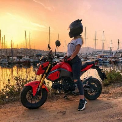 ryzentsu's profile picture. Don't be afraid of being different, be afraid of being the same as everyone else.