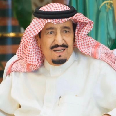 خضت كثير من المعارك في ميادين الصحافة الرياضية والسياسية والأقتصادية (الرياضية- الشرق الأوسط- الاقتصادية) أكرمني رؤسائي بمناصب قيادية إلى نائب رئيس تحرير
