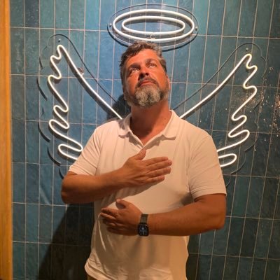 Made in Portugal. Best in nature and/or driving. Biker, off-roader and geek. Mac user since 1984. Talk to me, I'll talk back. @martim@masto.ai