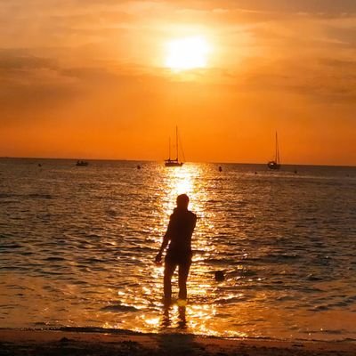 Perfil interesado principalmente en mundo Cofrade, actualidad, deportes y curiosidades.