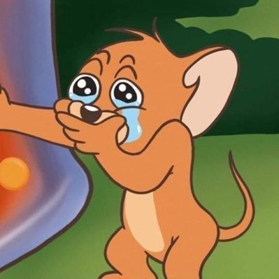 oohpecka's profile picture. I’m running chasing the sun 🍀