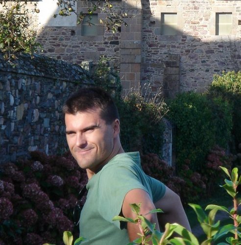 erwanperrot's profile picture. Android developer since the beginning :)