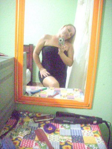 SINTO QUE VOCÊ É A PESSOA MAIS PARECIDA COMIGO QUE EU CONHEÇO SÓ QUE DO LADO DO AVESSO....