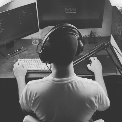 Casual streamer playing whatever I fancy. Currently Sea of Thieves.