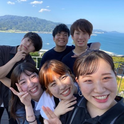 rabbit_38th's profile picture. 関西大学バドミントンサークル【らびっと】🏸38代目幹部アカウントです！🐰毎週金曜日18時〜 東淀川スポーツセンターで活動しています🌻インスタに活動記録載せてます🌱新入生の皆さんへ🥺質問等dmで受け付けています！どんなことでも構いません！気軽に相談してください！ #春から関大 #らびっと #関西大学サークル
