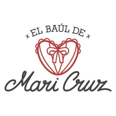 El baúl de Mari Cruz es un negocio familiar dedicado a la lencería y corsetería de calidad desde hace tres generaciones y ahora también a la moda