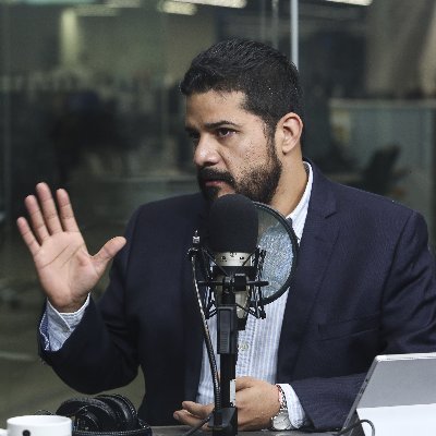 luisoctavioa's profile picture. Mi opinión es personal.

Papá de muchos perros, barbón cafetero y crítico.
En ratos libres director de @AriasCons y @Revista32