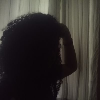 Apenas dançando de acordo com os ventos da vida...🌬️🍃
