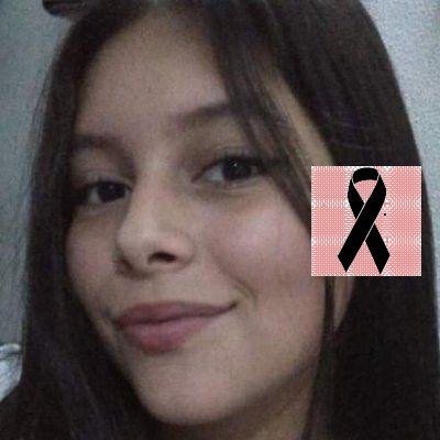 Leo más de lo que escribo, pienso más de lo que hablo. Si me lee, ojalá argumente en lugar de solo insultar, sino saltará a la vista su ignorancia.