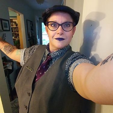 AngelaRae on FL

enby, queer,kinky, polyam, living with fibro & depression, fat + awesome, extrovert when possible, cat-lover, knitter, spinner, tea drinker.