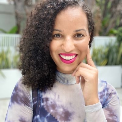 FREE MASTERCLASS: 5 Core Elements of a Signature Coaching Program https://t.co/9eck2GIfSd