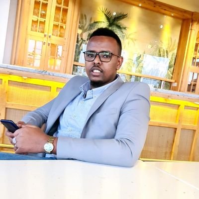🇸🇴, live in Nairobi, currently doing Master of M&E at @uonbi, Bibliophile, Internet addicted, and Barca fan.