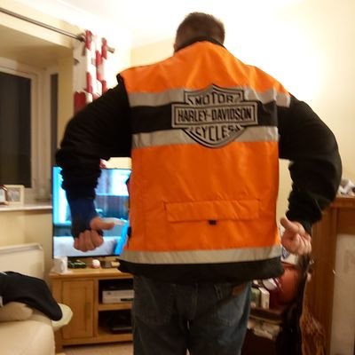 hi im slawit but from derbyshire not yorkshire,im into motorcycle scooters motorsports rugby and most sports