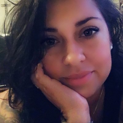 FloridaGal-birth 🍓👮🏾♀️🏝 #UIWCardinal CrimJustice Grad👩🏽🎓 Nerd 🤓📚MexicanHotCheetosTasteBetter💛 #TwistedBelle #MyTweetsMyOpinions #Maestra 👩🏫