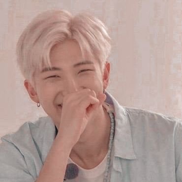 Renykoo's profile picture. ❛ l o v e • y o u r s e l f

   │    l o v e • m y s e l f❜

        