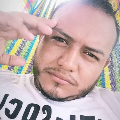 Mi corazón y mis ojos puestos en Cristo Jesús 🙌🏻 Siendo reflejo de ÉL en mi vida❤️
