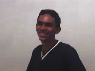 Sou um cara legal,simpatico alegre Flamenguista e gosto de fazer amizades,e juiz de futebol amador.