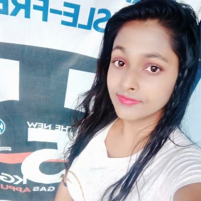 Iam a simple Girl ....and my dream army .....and hip hop dance loved ...... I love music .......ššš my fev..my hero Salman Khan ,Varun,sharukh Khan , anymore
