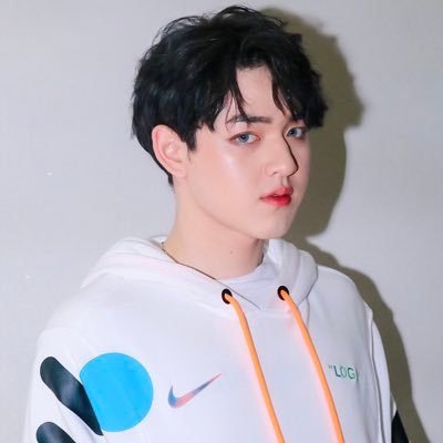 KKAD_OFFICIAL's profile picture. ★ Support Kad Ploysupa ★ กาด พลอยสุภา 🍀 Superboy ✧ @kadploysupa #กาดไม่ใช่การ์ด STARHUNTER ✦ Hunter Record Original