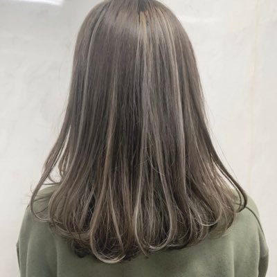 ちびんぼ Twitterren 最近 仕事で知り合った人に スマホの壁紙なんですか といきなり言われて 警戒心全開で 恐る恐るミスチルの壁紙画面見せたら やっぱり 自分もめっちゃ好きなんです って うぉーって何故か2人で興奮した 笑