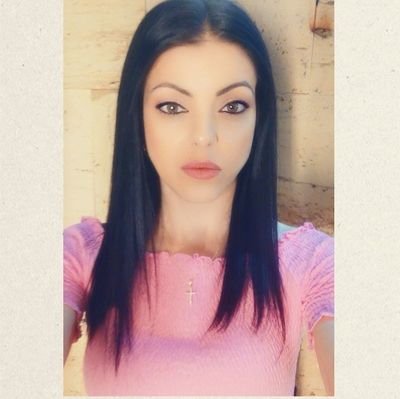 madacristea's profile picture. 