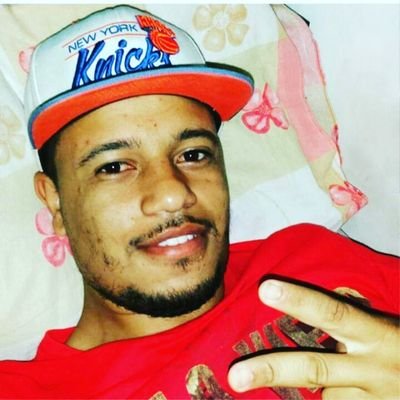 Jaiderson_C's profile picture. Tudo o que é bom dura tempo o bastante para que se torne inesquecível.