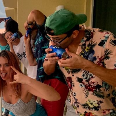 im_trob's profile picture. Everyone’s dam ole dad