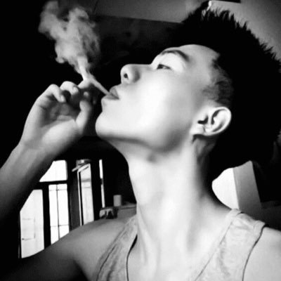 HzAi03EjQX69w0E's profile picture. 