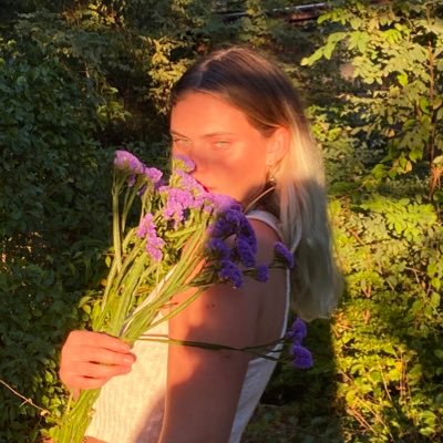 LilyCordingley's profile picture. she/her/they