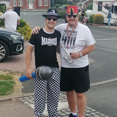 Goalkeeper 🧤⚽️| Cricketer 🏏| F1 fan #FozaFerrari 🏎| #AVFC | Heating Engineer 🔥🔧